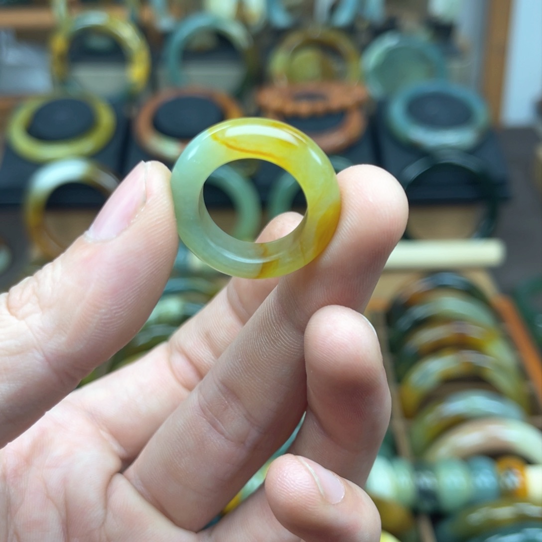 蛇纹石玉戒指未镶嵌P***y