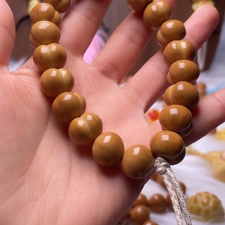 猴头核桃吊坠15尺寸柯基屁桃