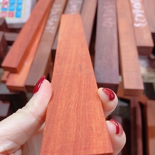 檀香紫檀（小叶紫檀）