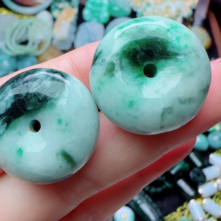 太***源翡翠未镶嵌颈饰天然A货