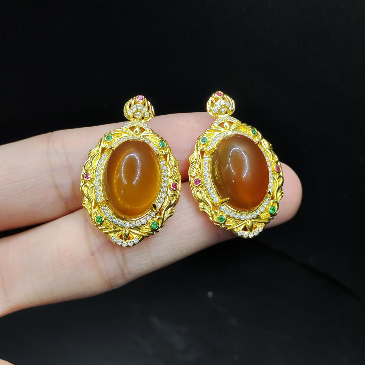 【康康严选】琥珀鸽子蛋面吊坠赠链X9【多样性发其一】约17-12-8mm