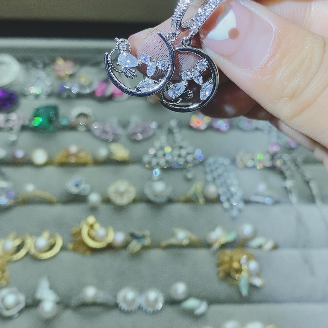 【闪购商品】托帕石耳饰银S925镶嵌