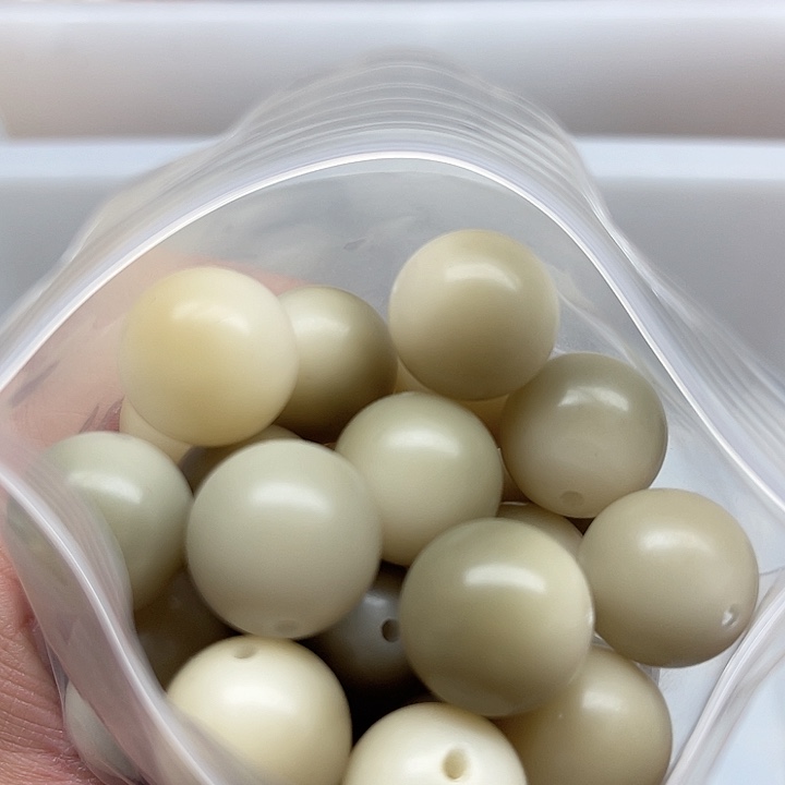 白玉菩提吊坠精品18青提15颗
