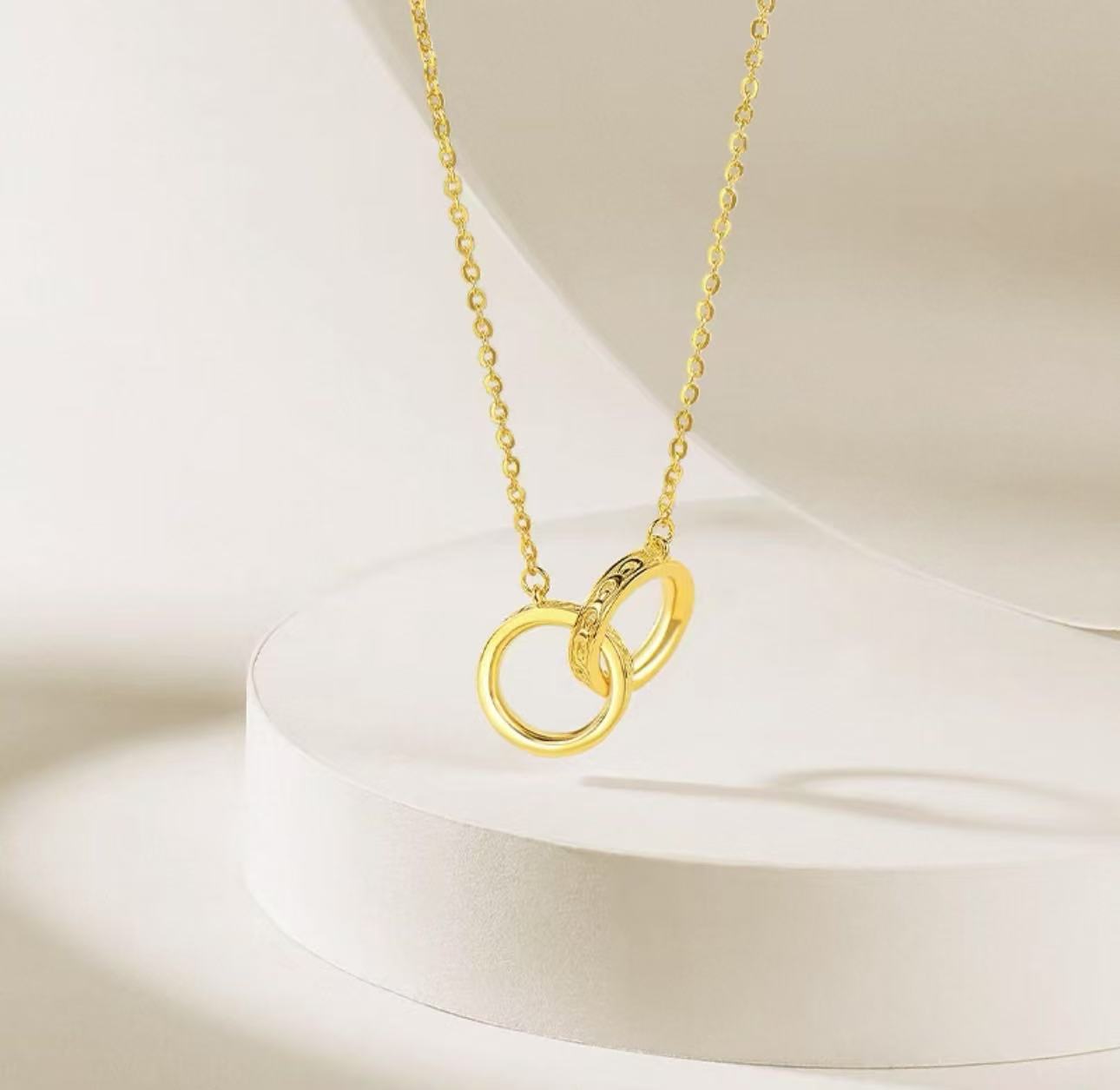 BY208    环环相扣项链