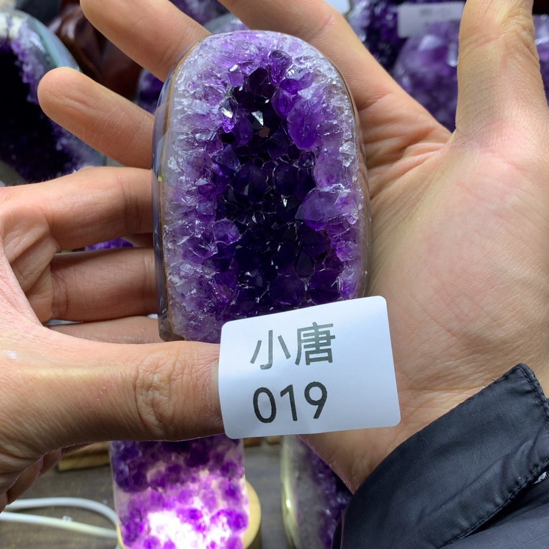 紫晶大型摆件（非配饰）未镶嵌