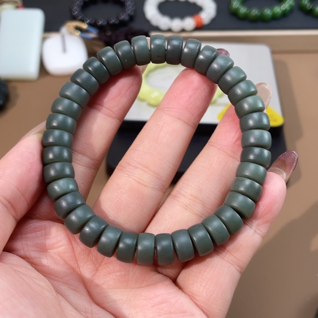 和田玉手链未镶嵌9.8