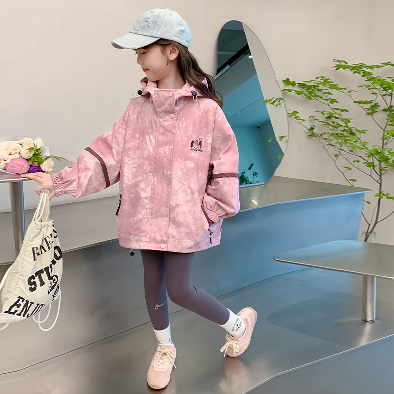 女童冲锋衣外套秋装2025新款洋气连帽上衣儿童女孩春秋季大童夹克
