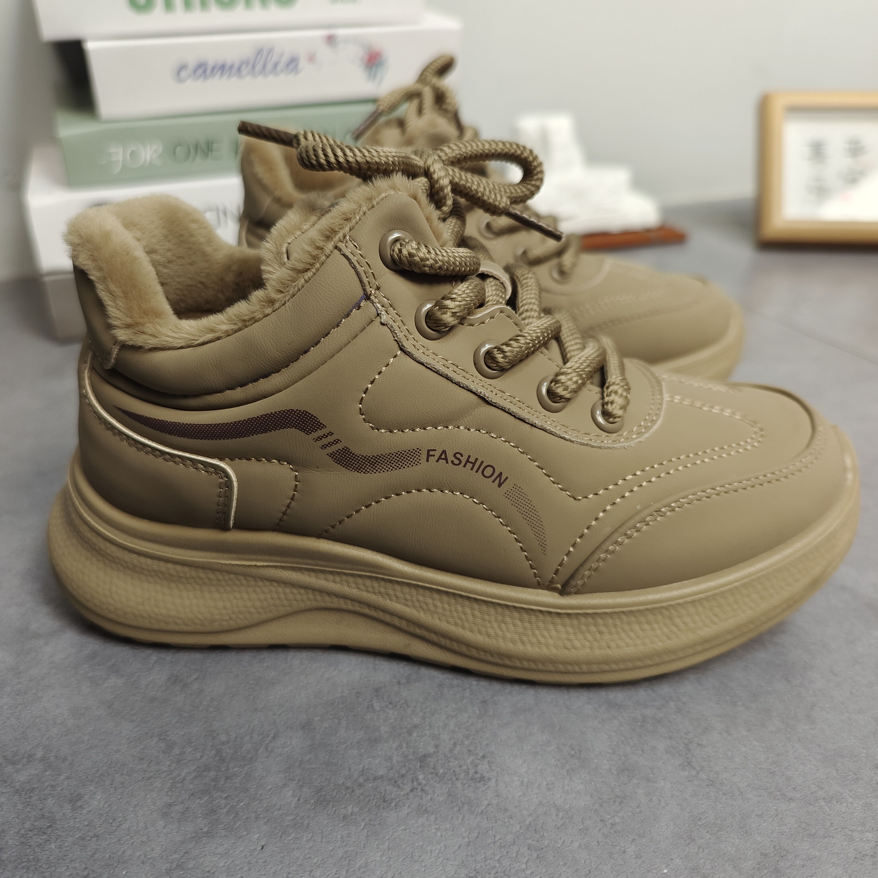 1309冬季保暖户外运动休闲女鞋