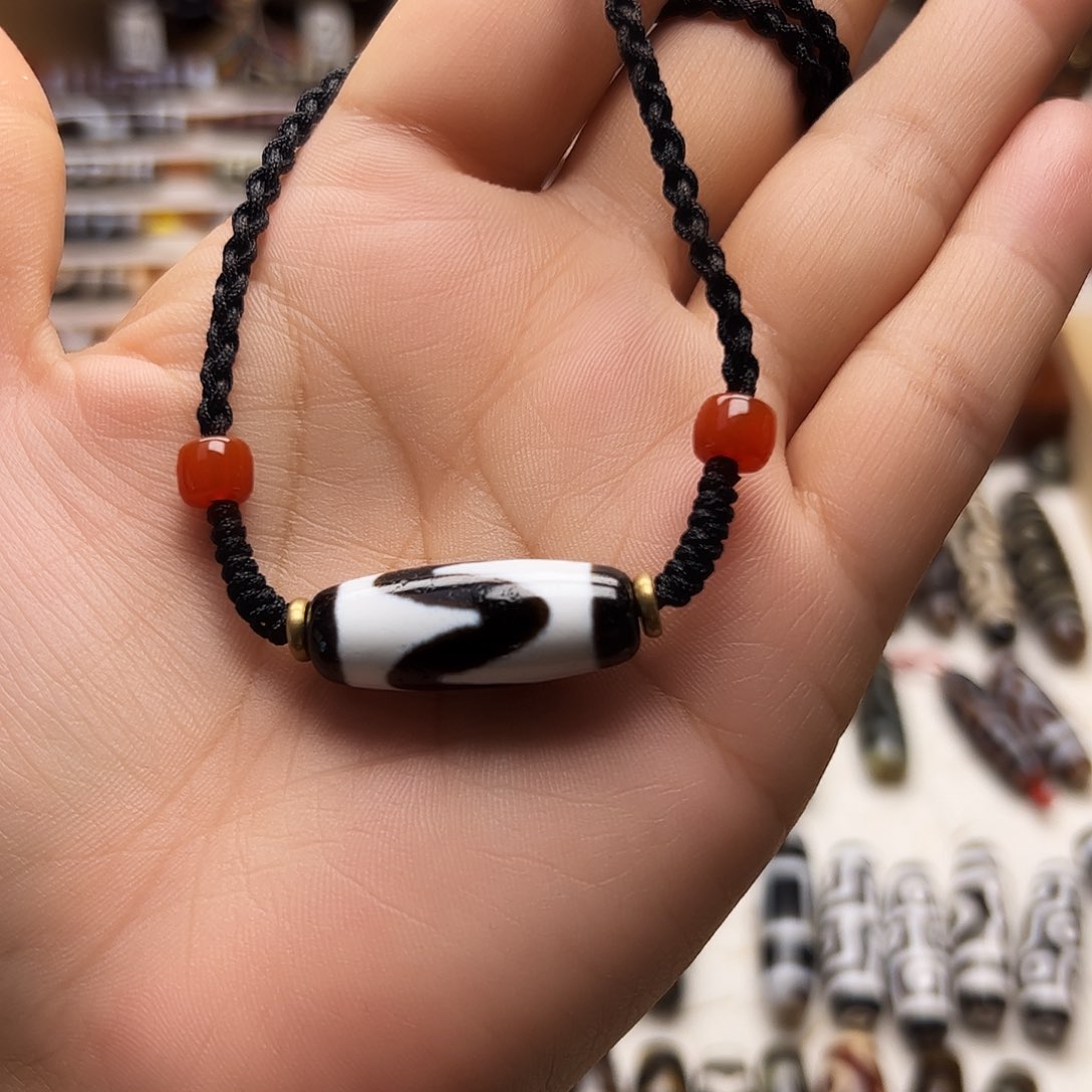 玛瑙/玉髓颈饰未镶嵌饼****奶