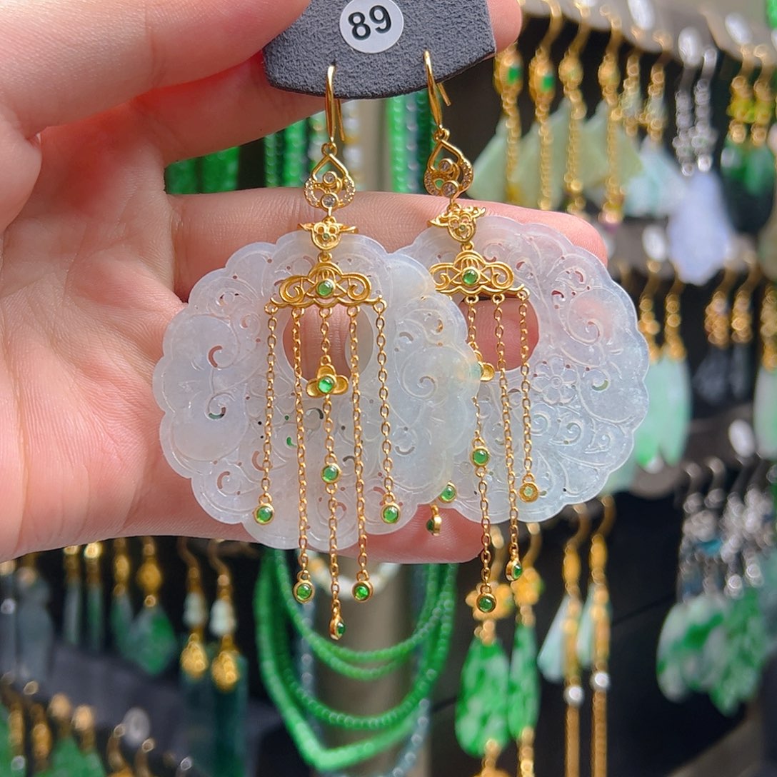 未镶嵌翡翠耳饰翡翠