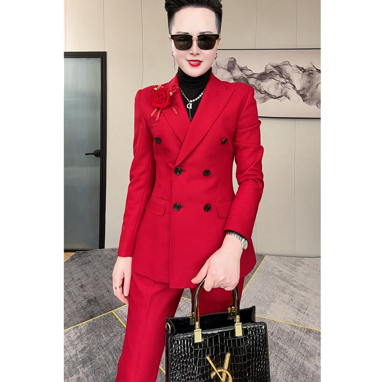 【白衣哥】新款亮酒红色双排扣喇叭裤气质女神范职业套装主诗人工装