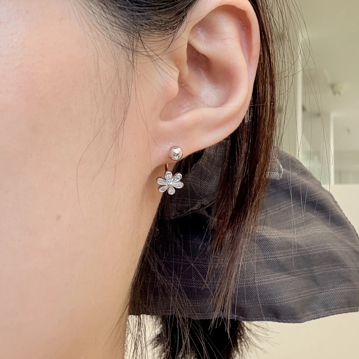 925银合成锆石耳饰 小花弯钩耳钉螺丝拧扣秋冬高级感耳饰ins