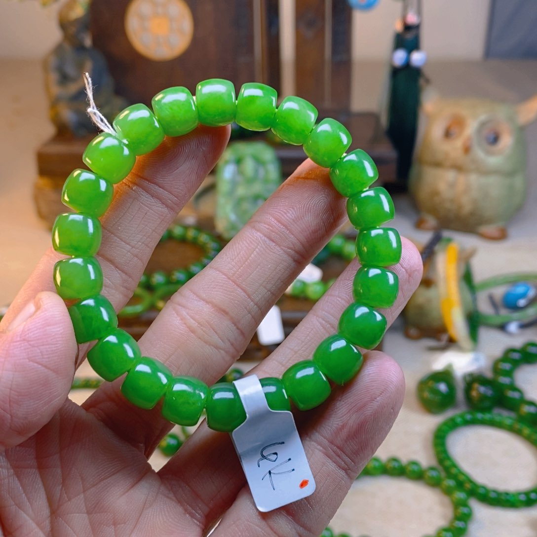 和田玉颈饰未镶嵌E*.