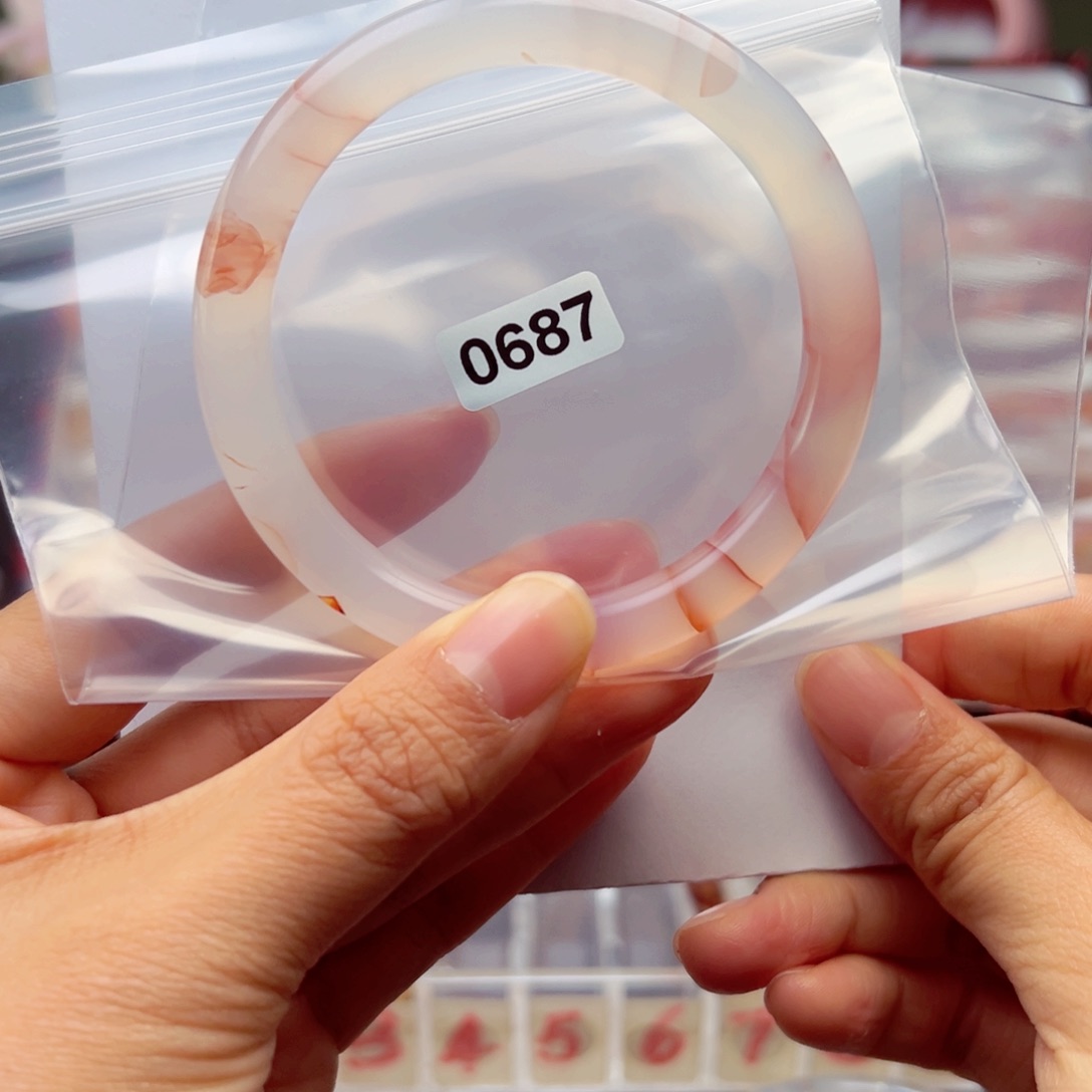 玛瑙/玉髓手镯未镶嵌瑶**树