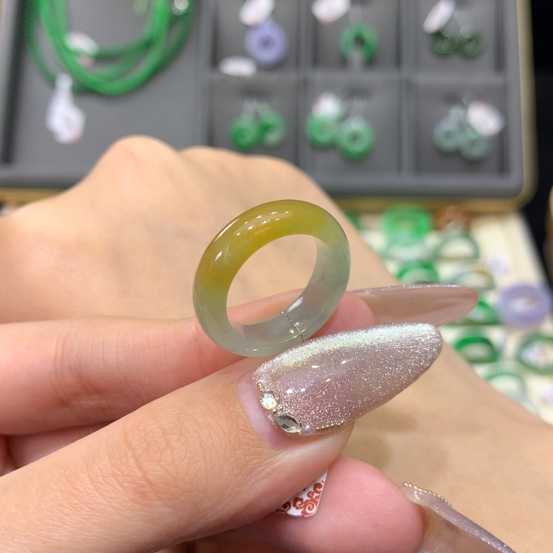 翡翠戒指未镶嵌9-10黄翡