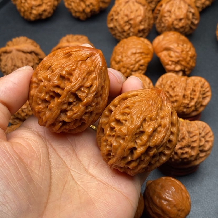 【闪购商品】文玩核桃把件大沽石