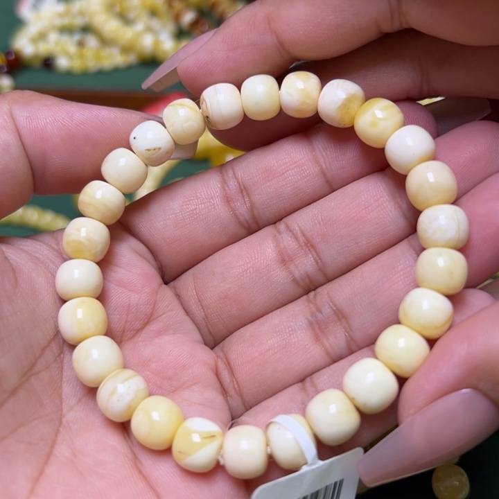 蜜蜡未镶嵌珠宝奇石