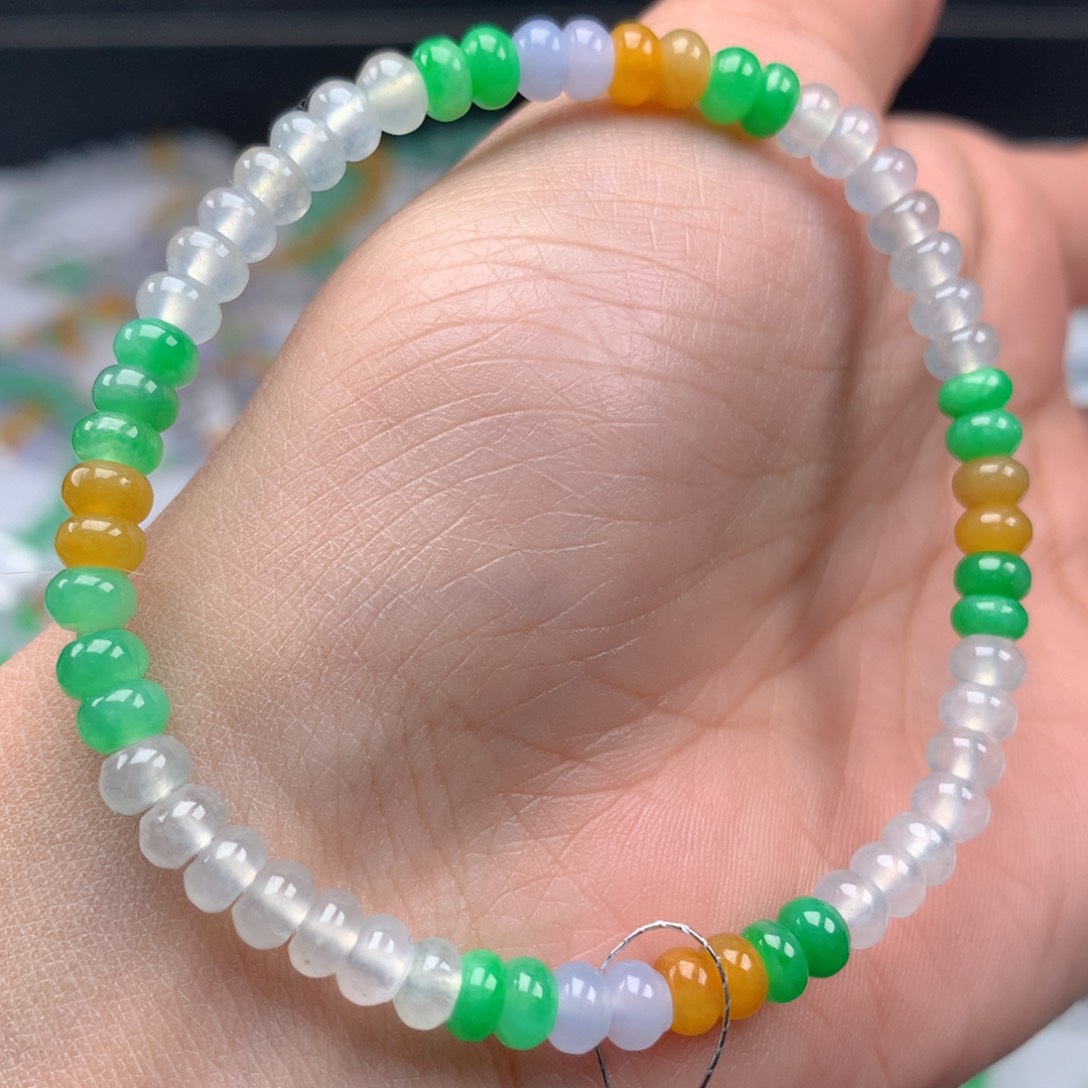 翡翠手链未镶嵌卡