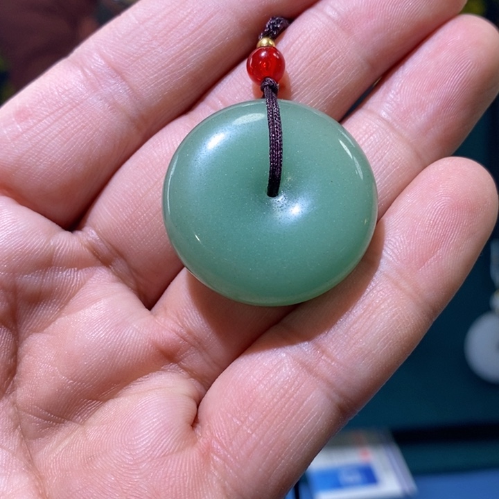 东陵石颈饰未镶嵌