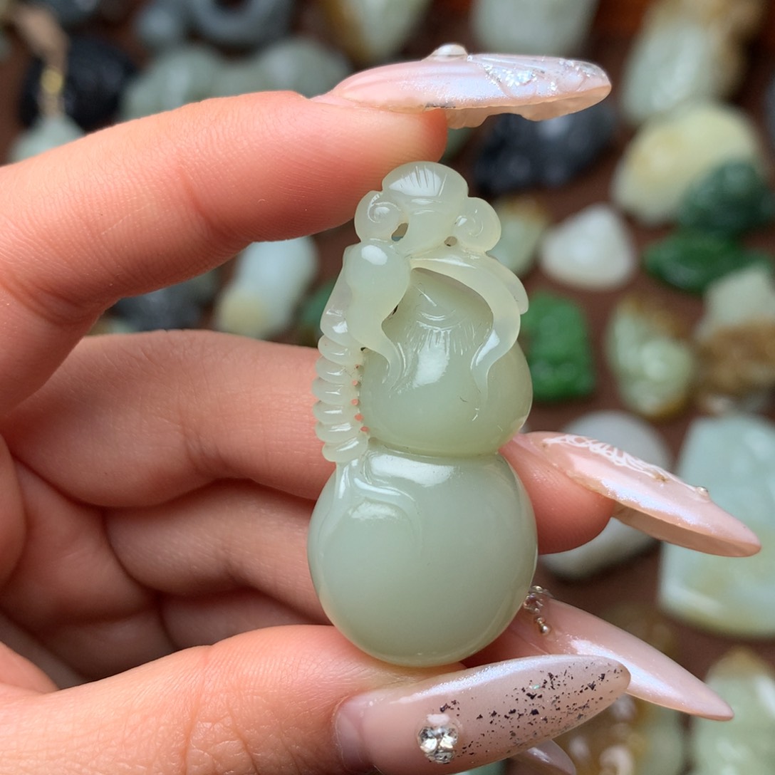 和田玉挂件未镶嵌