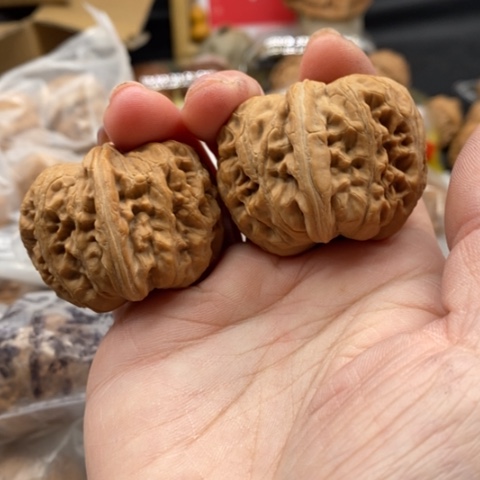 文玩核桃吊坠请****n元宝