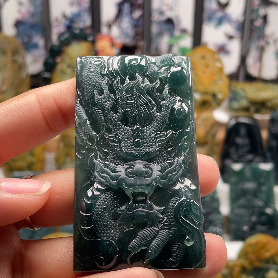 翡翠未镶嵌颈饰天然翡翠a货龙