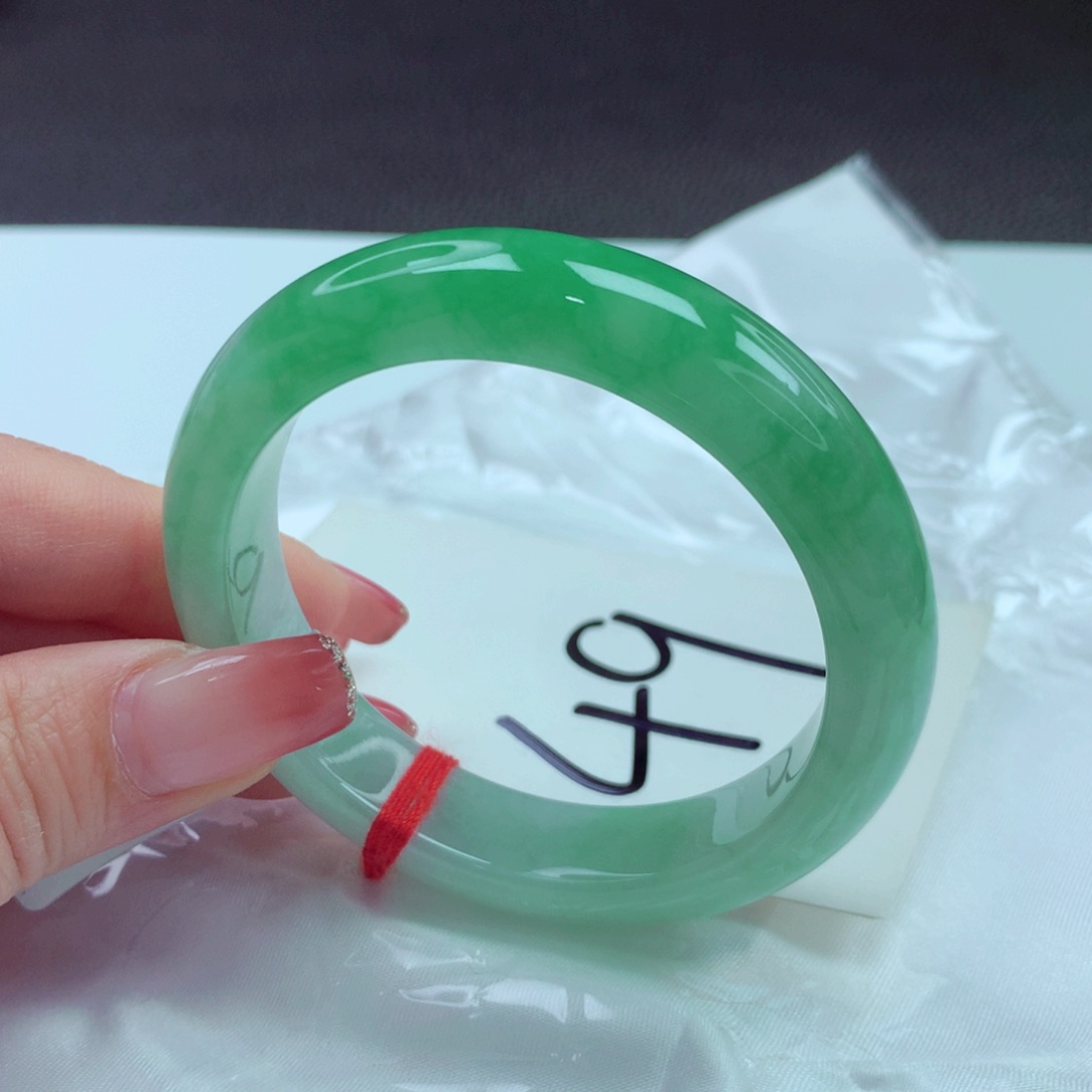 翡翠手镯未镶嵌手镯53