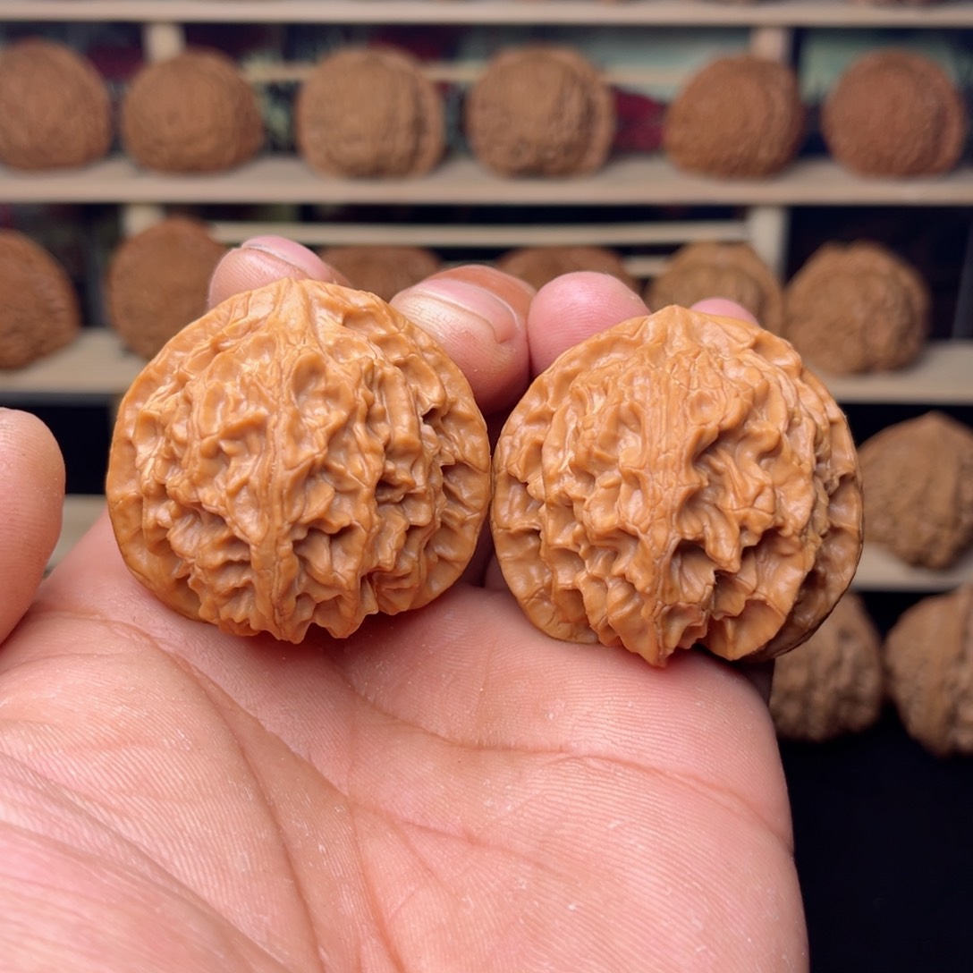 文玩核桃把件文玩核桃把件42尺苹果园