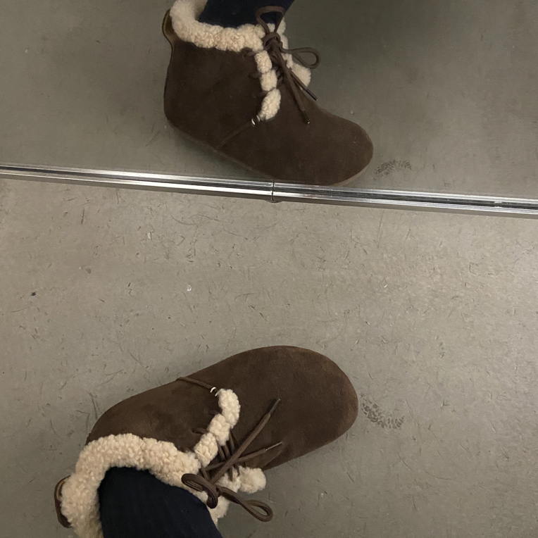 炫色牛猄皮真羊毛绑带雪地靴