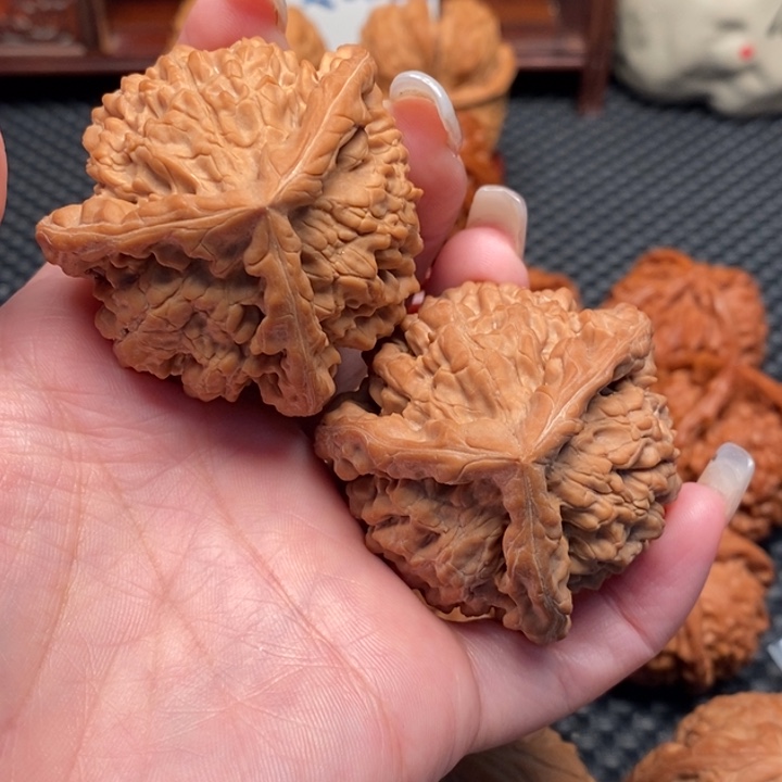 文玩核桃吊坠永***厂官帽奔