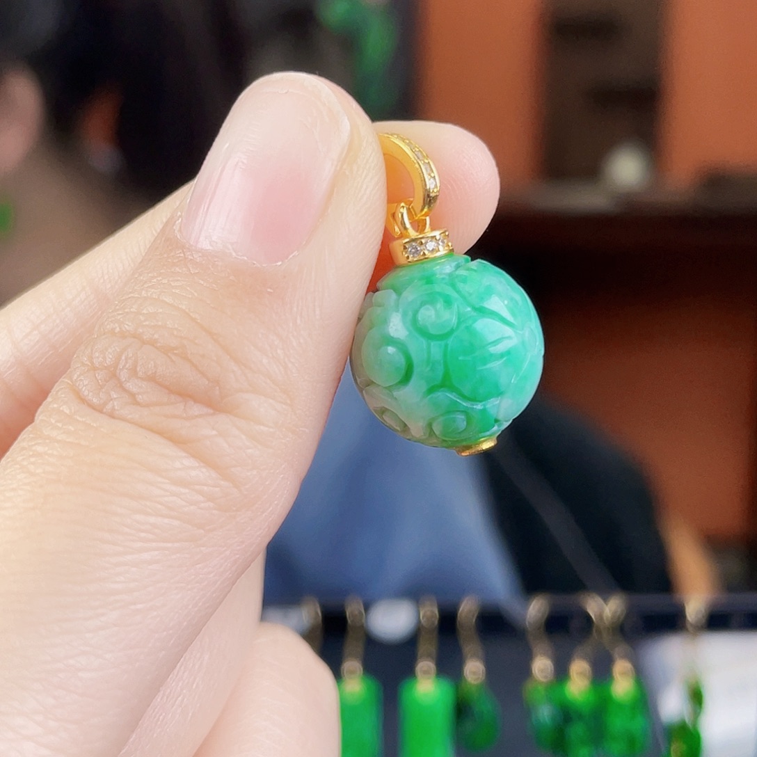 翡翠未镶嵌耳饰饰品