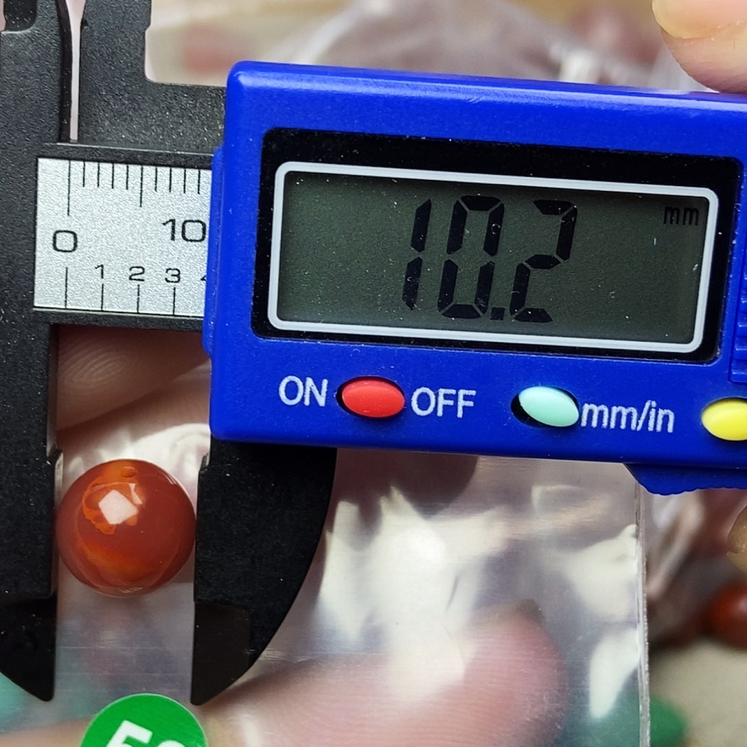 南红玛瑙未镶嵌南红玛瑙有瑕疵