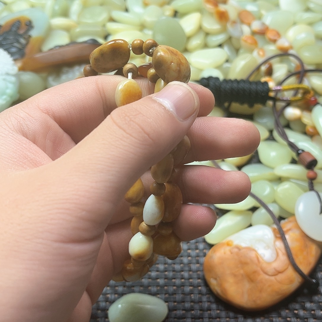 和田玉（糖玉）颈饰未镶嵌用****7