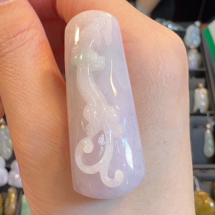 翡翠挂件未镶嵌节节高