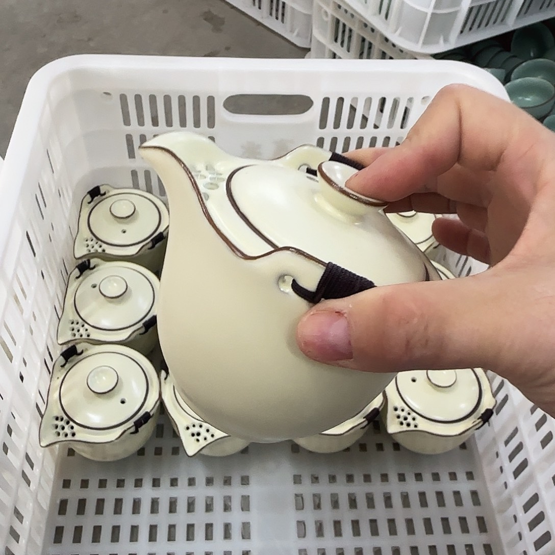 瓷片微瑕。。。。。。。。。。。