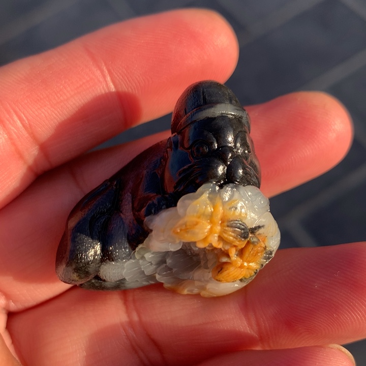 颈饰未镶嵌透闪石质玉