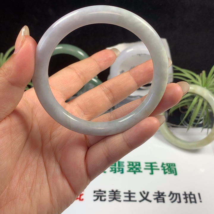 翡翠未镶嵌手镯8号