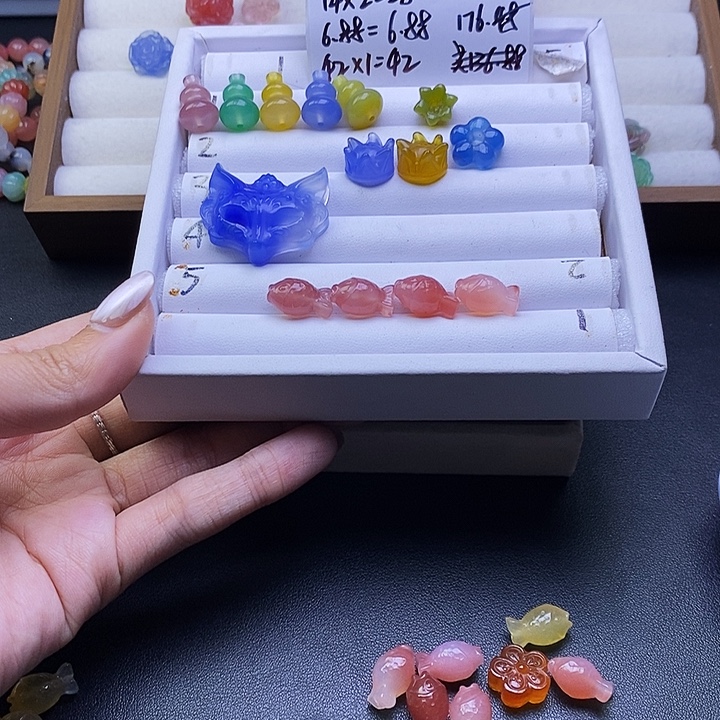 逗***猫玛瑙/玉髓合金车挂