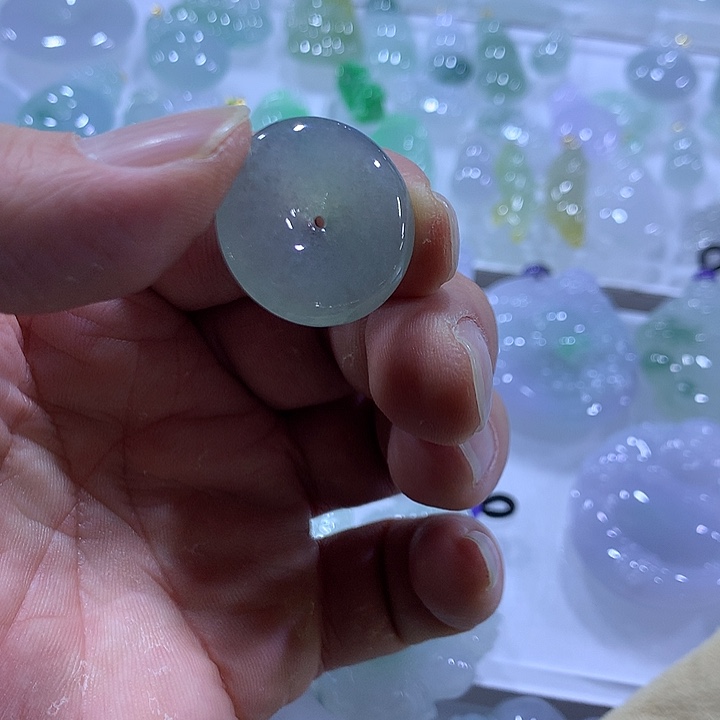 翡翠未镶嵌颈饰天然翡翠A货吊坠