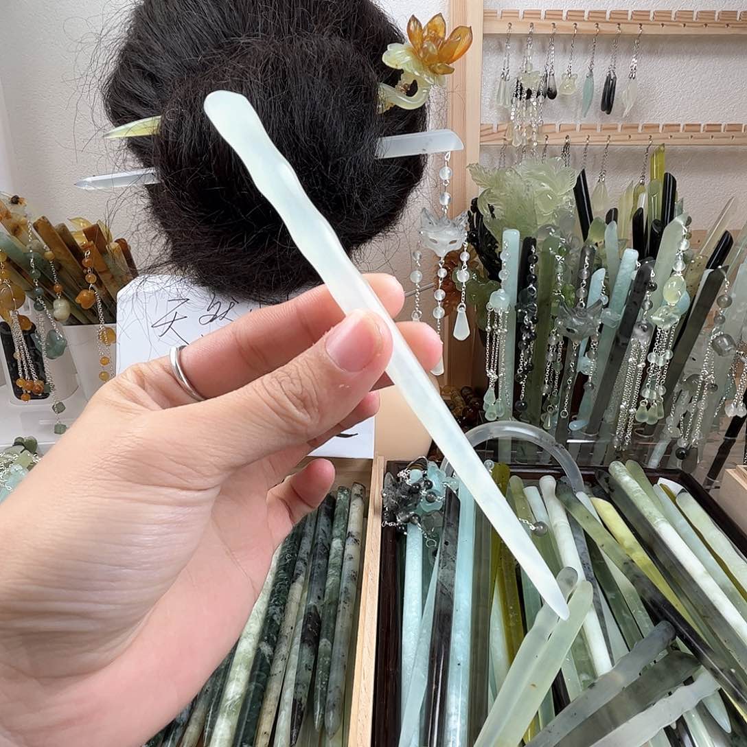 蛇纹石玉发饰未镶嵌