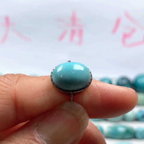 绿松石颈饰未镶嵌