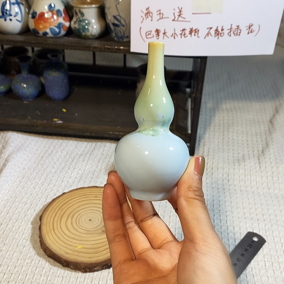摆件巴掌大不插花景德镇高温陶瓷小花器