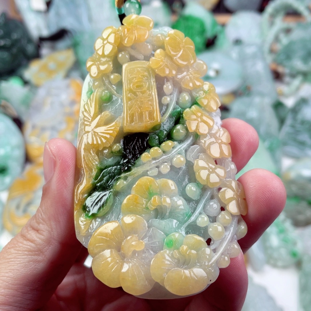 翡翠未镶嵌吊坠(不含链)