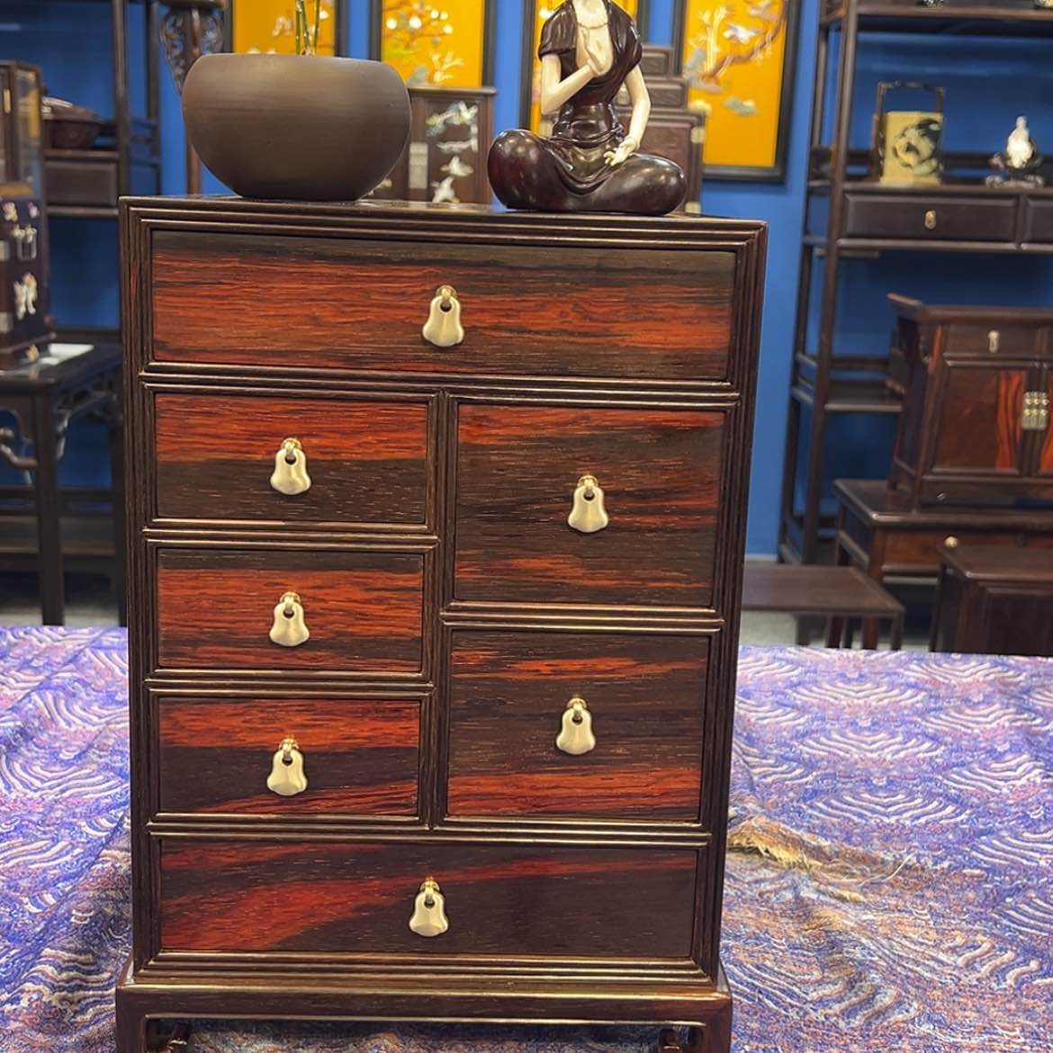 【闪购商品】红酸枝木类成套家具七斗柜