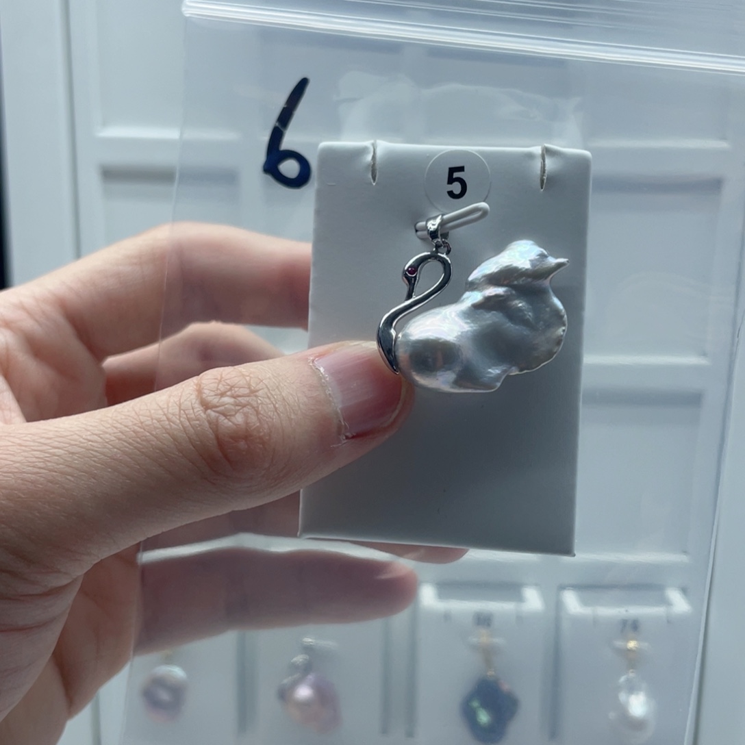 淡水珍珠颈饰合金