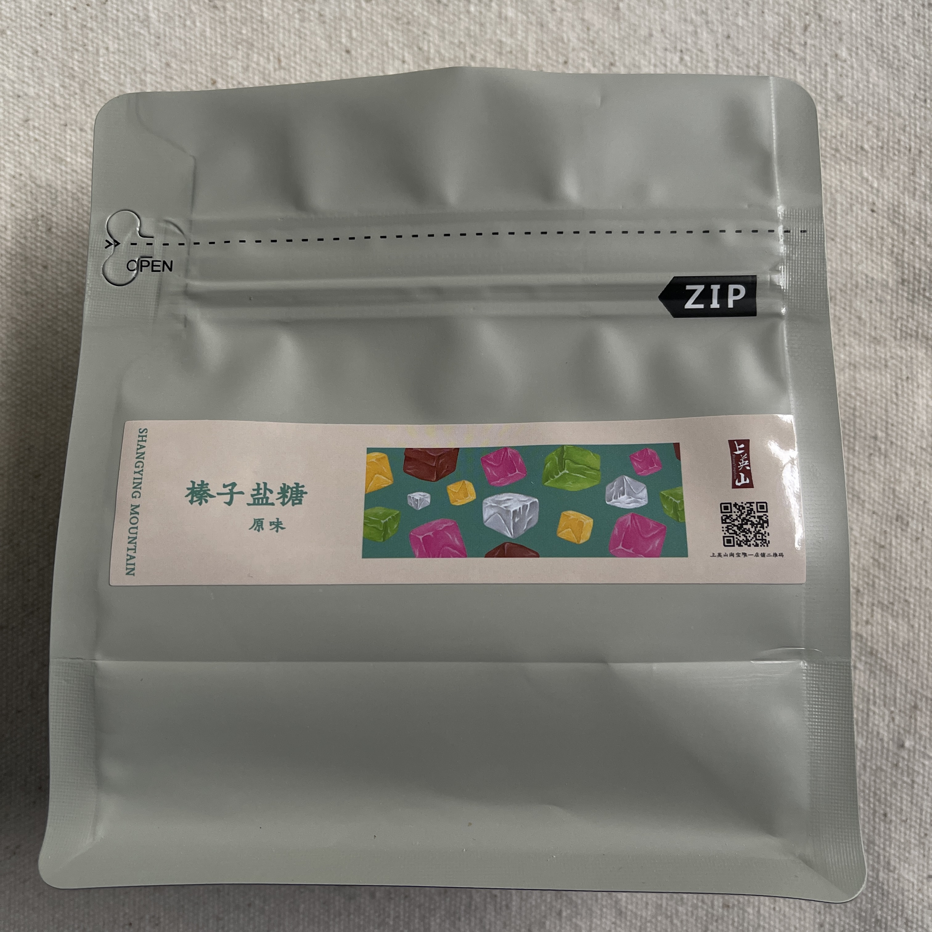 上英山 · 袋装榛子盐糖 160g/袋