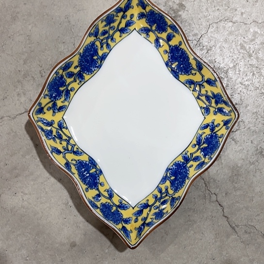 阿**吖瓷器和陶瓷工艺制品生产基地建设