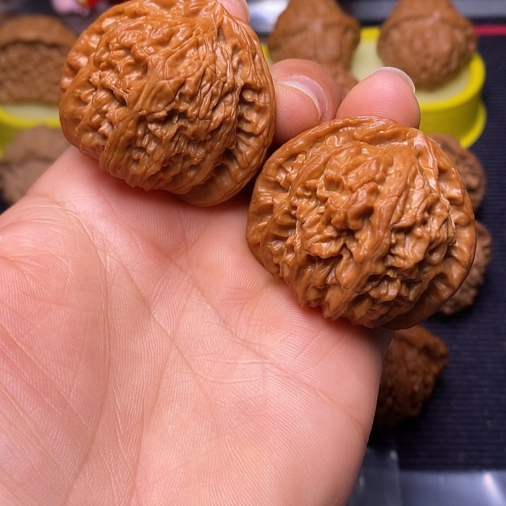 小****核桃手把件43白狮子88