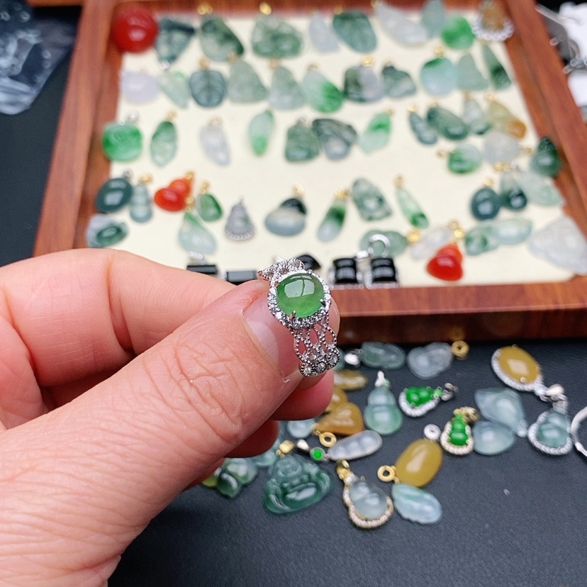 【闪购商品】翡翠戒指银S925镶嵌?****。戒指