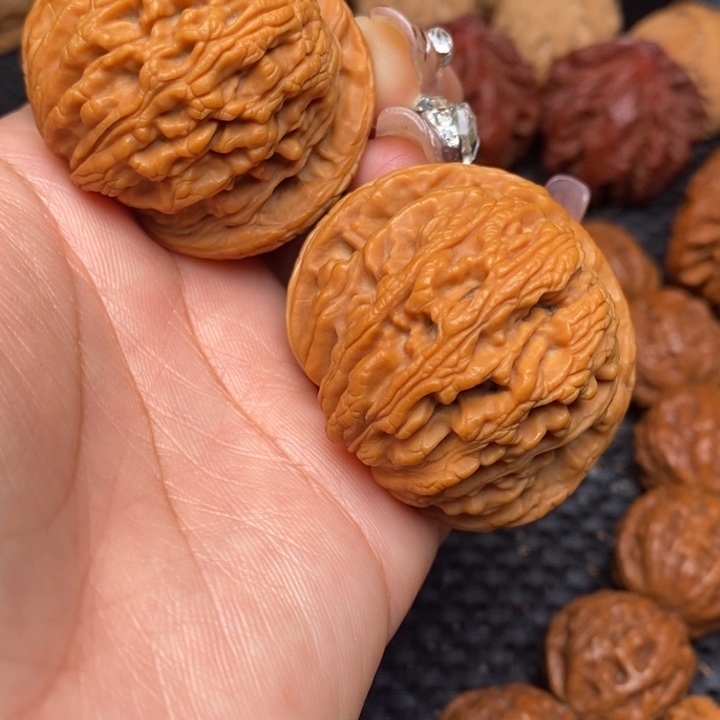 吊坠文玩核桃秦岭野生38
